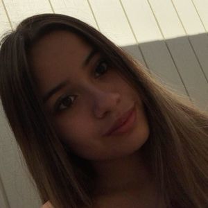 Meet your Posher, Elise